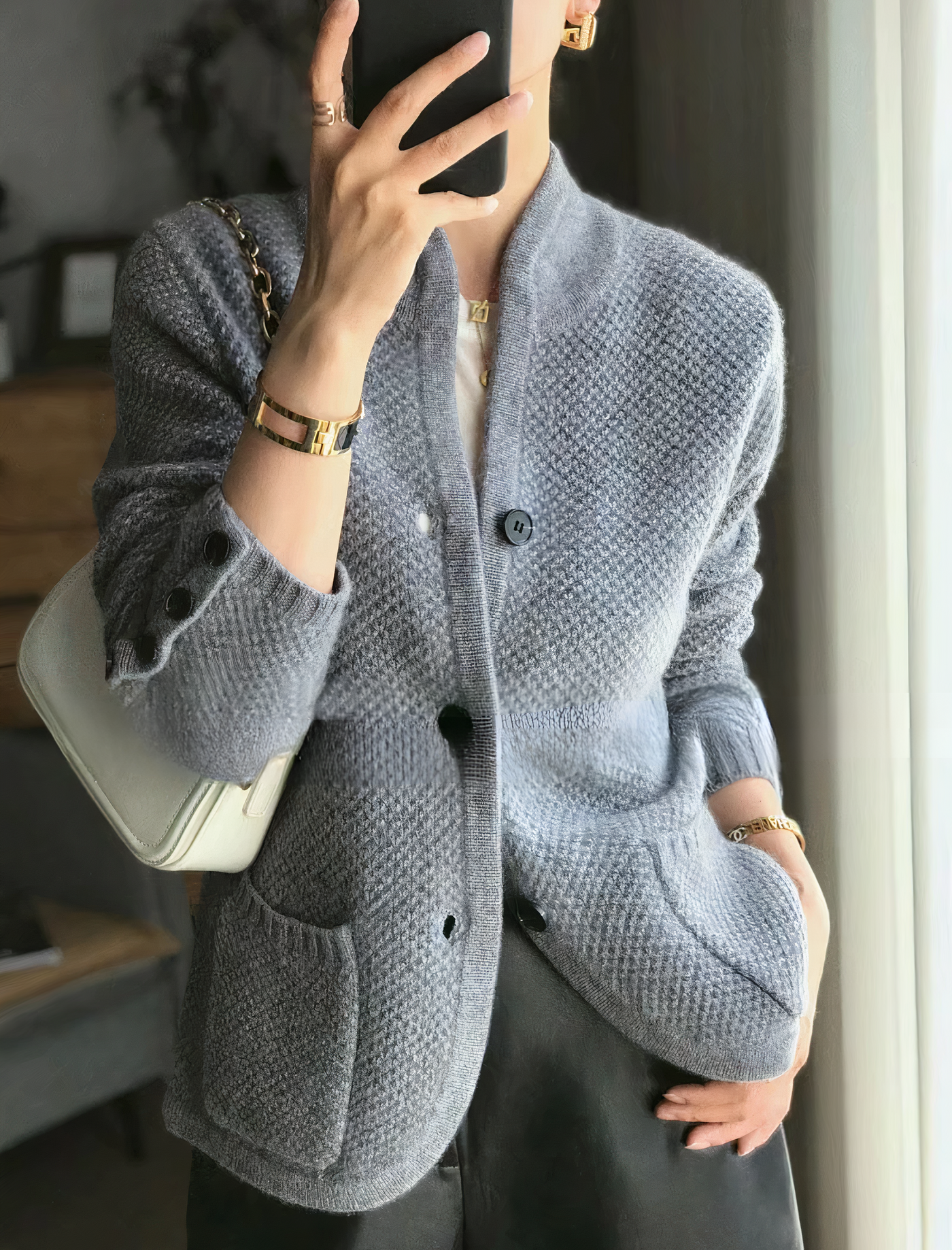 Edda – Timeless Cardigan in Gray