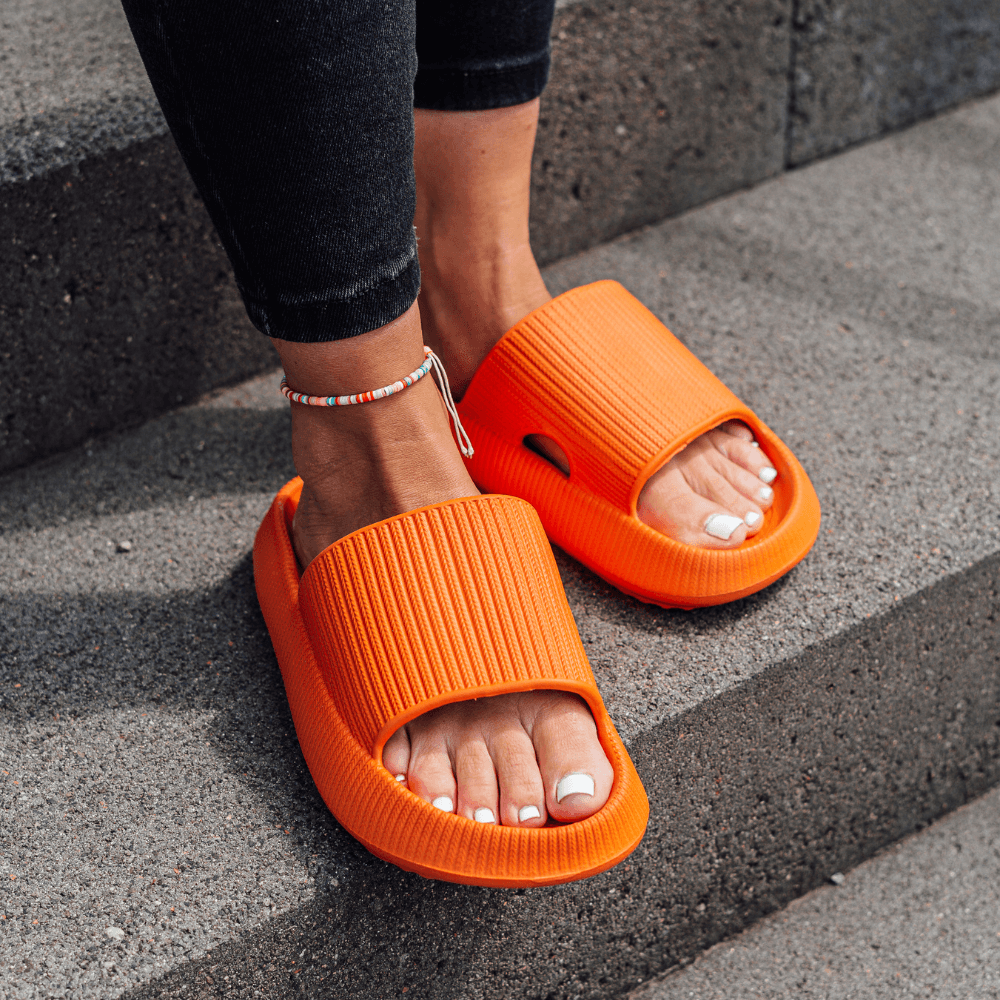 Rumi – Versatile Comfort Shoes for Indoor and Outdoor Wear in Leopard