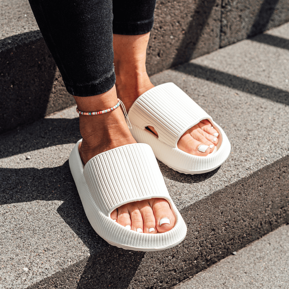 Rumi – Versatile Comfort Shoes for Indoor and Outdoor Wear in Leopard