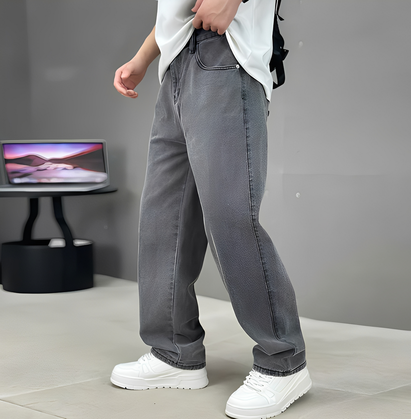 Aadan - Relaxed Fit Men's Casual Pants in Blue